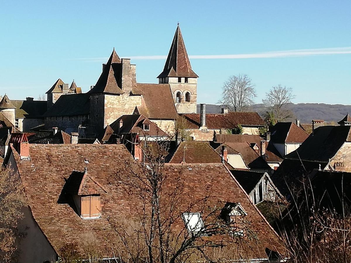 ホテル Les Perluetes Carennac エクステリア 写真